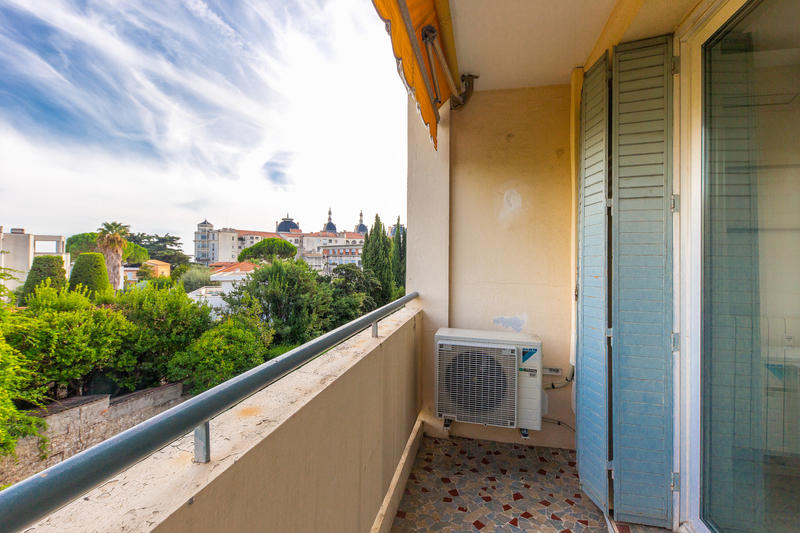 Appartement - 10 m² - 4 pièces