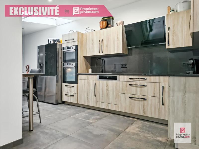 Maison - 170 m² - 8 pièces