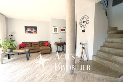 Maison - 101 m² - 5 pièces