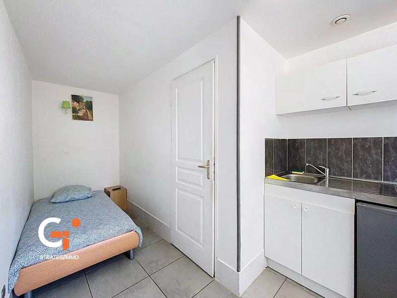 Studio - 13 m² - 1 pièce