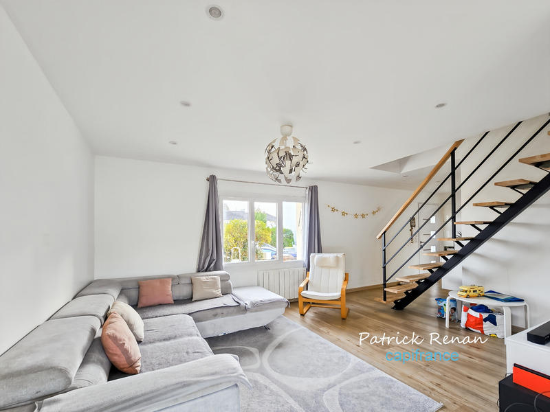 Maison - 90 m² - 5 pièces