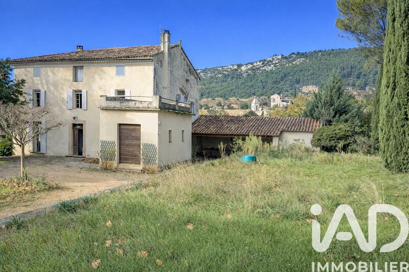 Maison - 245 m² - 12 pièces