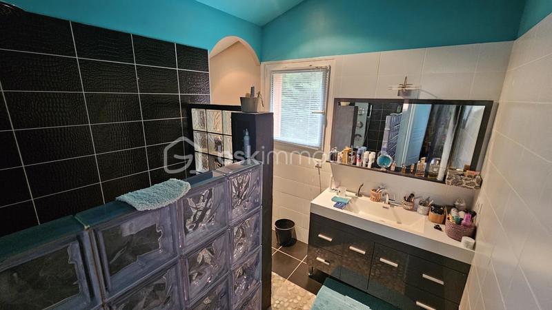 Maison - 166 m² - 6 pièces