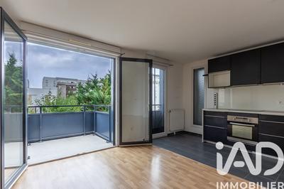 Appartement - 79 m² - 4 pièces