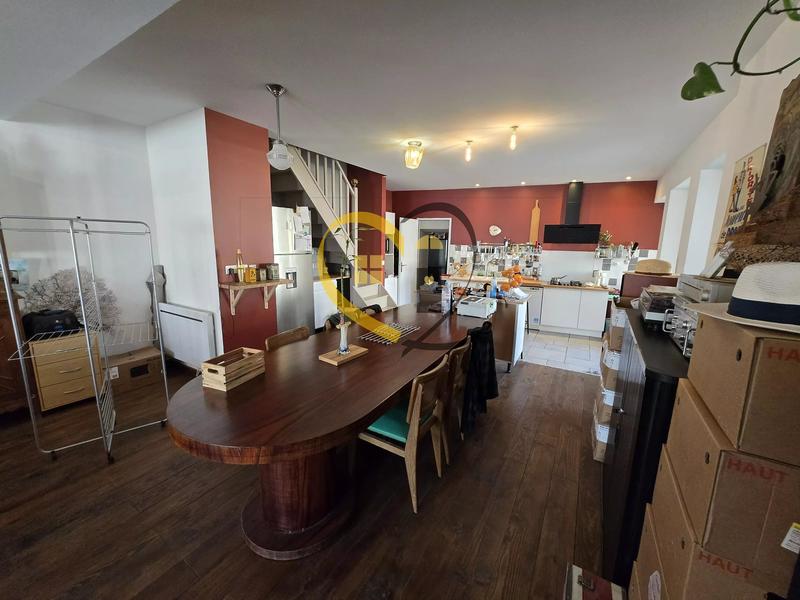 Immeuble mixte - 170 m² - 6 pièces