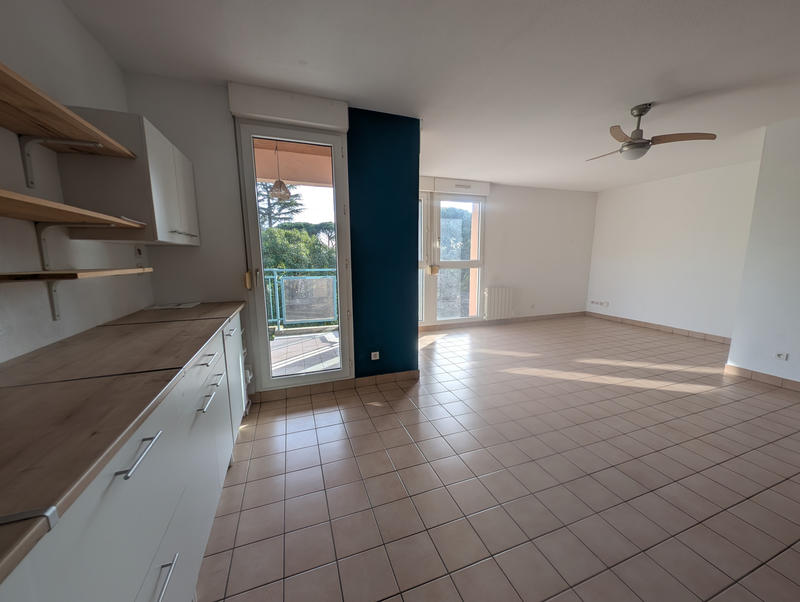 Appartement - 95 m² - 5 pièces