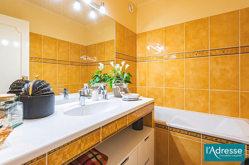 Appartement - 106 m² - 5 pièces