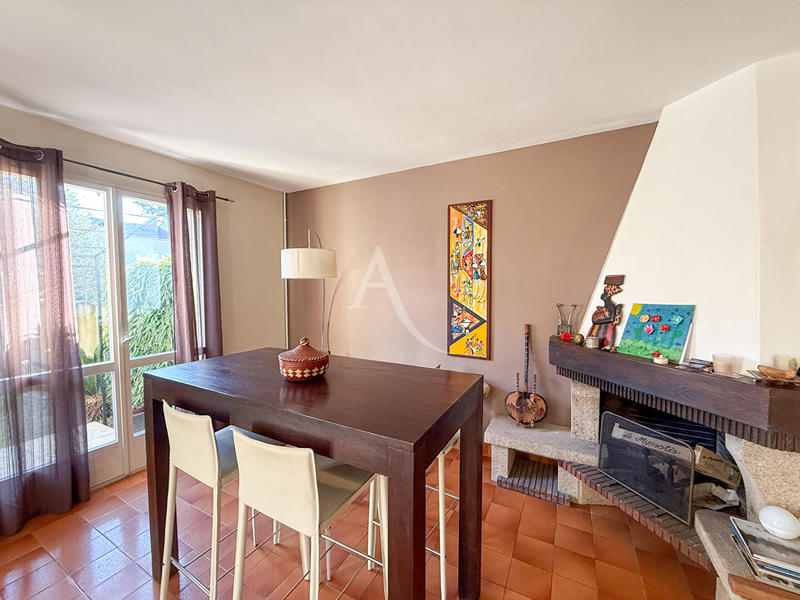 Maison - 94 m² - 4 pièces