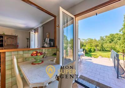 Château - 105 m² - 5 pièces