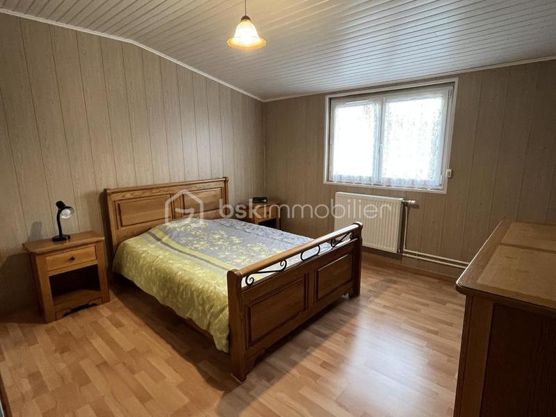 Maison - 90 m² - 5 pièces