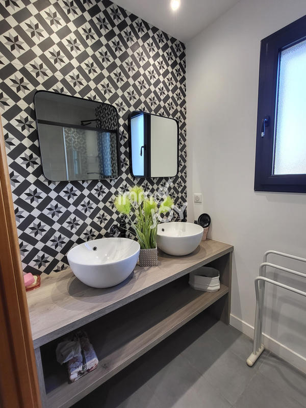 Villa - 150 m² - 5 pièces