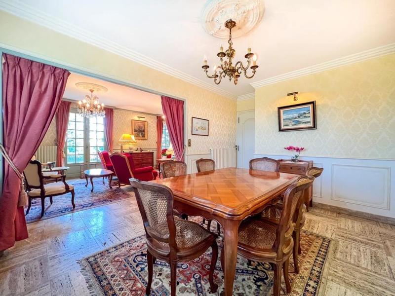 Maison - 136 m² - 6 pièces