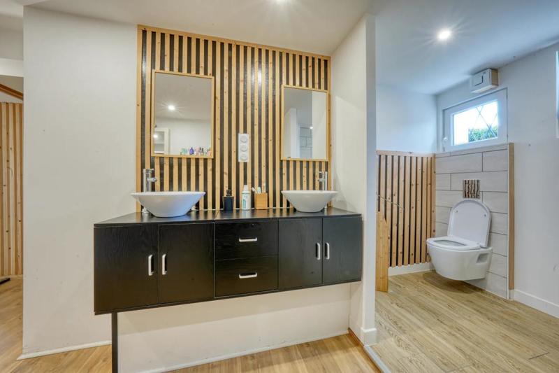 Maison - 190 m² - 7 pièces