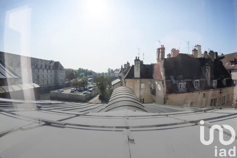 Appartement - 90 m² - 3 pièces