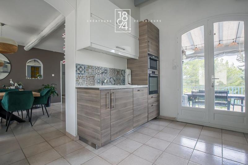 Appartement - 130 m² - 5 pièces