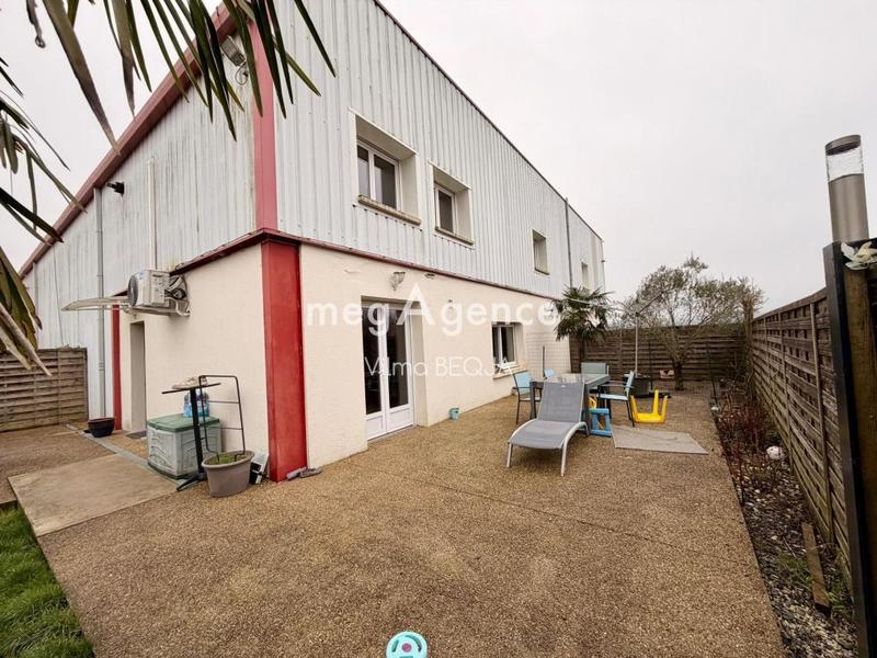 Local commercial - 464 m² - 10 pièces