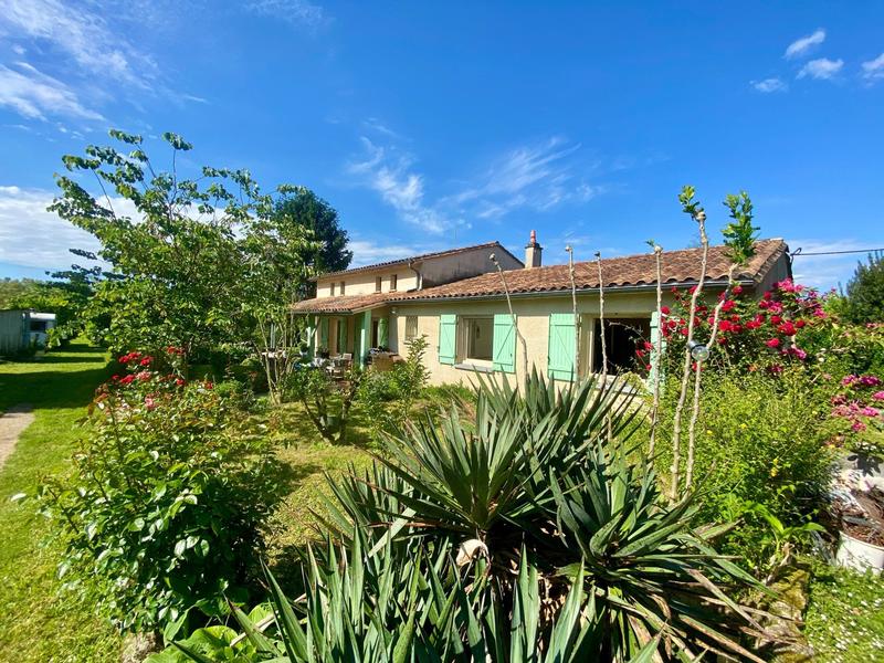 Maison - 140 m² - 6 pièces