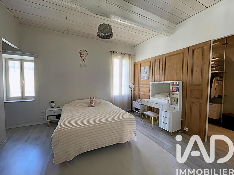 Maison - 356 m² - 6 pièces