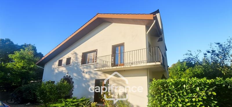 Maison - 190 m² - 8 pièces