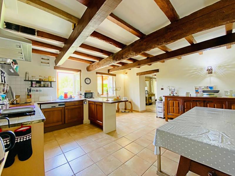 Maison - 160 m² - 5 pièces