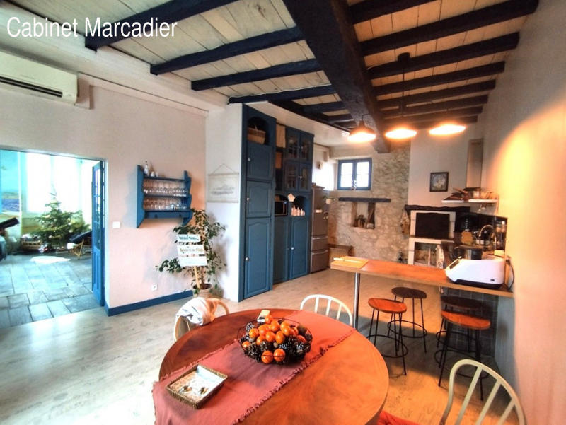 Maison - 144 m² - 6 pièces