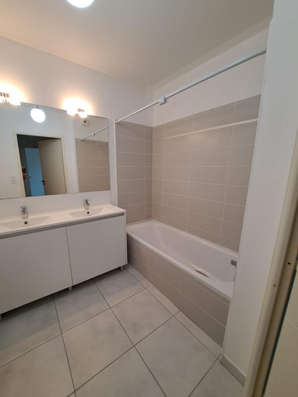 Appartement - 61 m² - 3 pièces