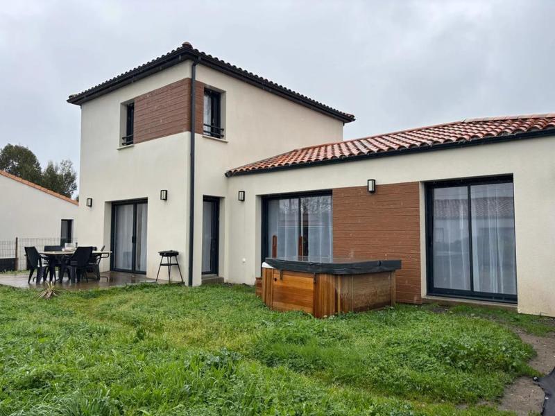 Maison - 128 m² - 6 pièces