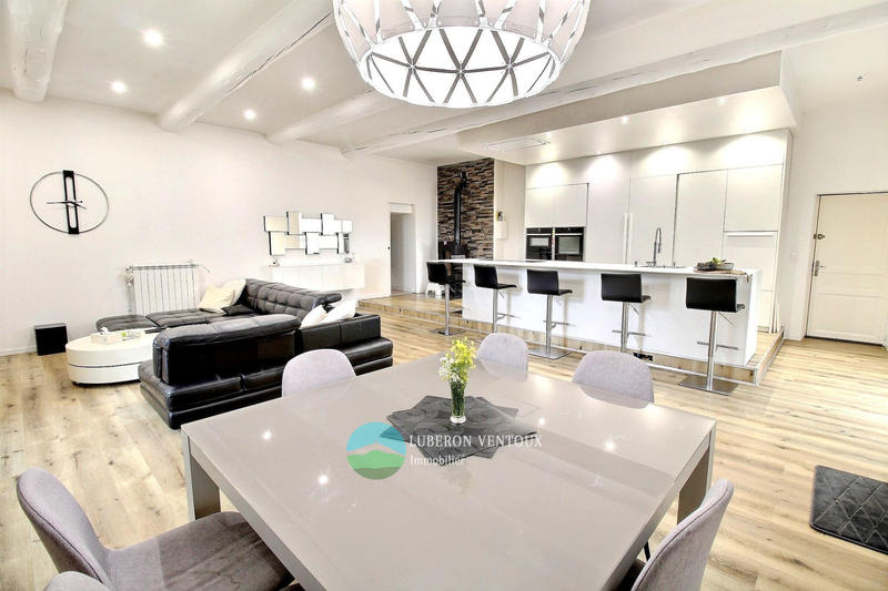 Propriété - 408 m² - 15 pièces