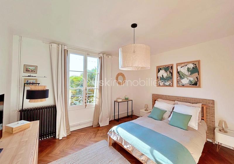 Maison de maîtres - 215 m² - 8 pièces