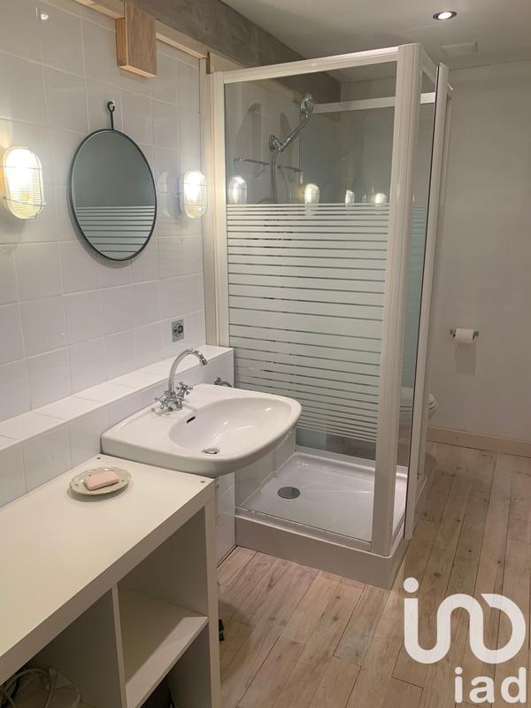 Maison - 211 m² - 7 pièces