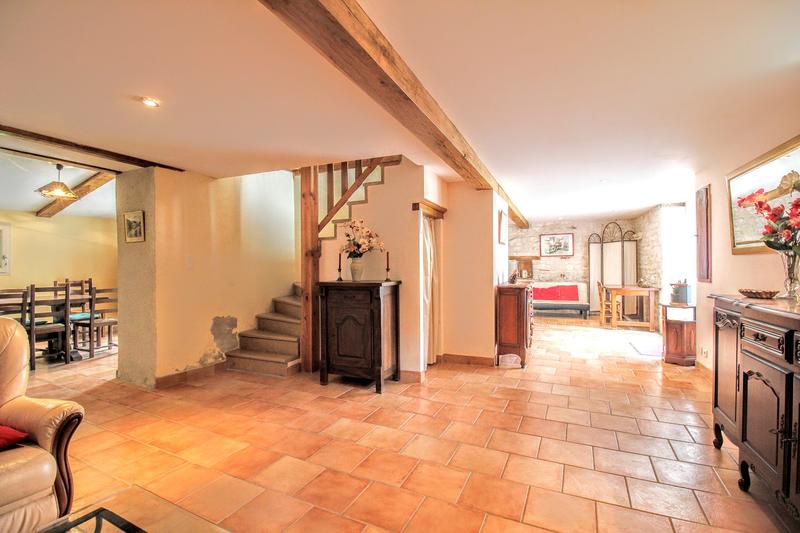 Maison - 295 m² - 10 pièces