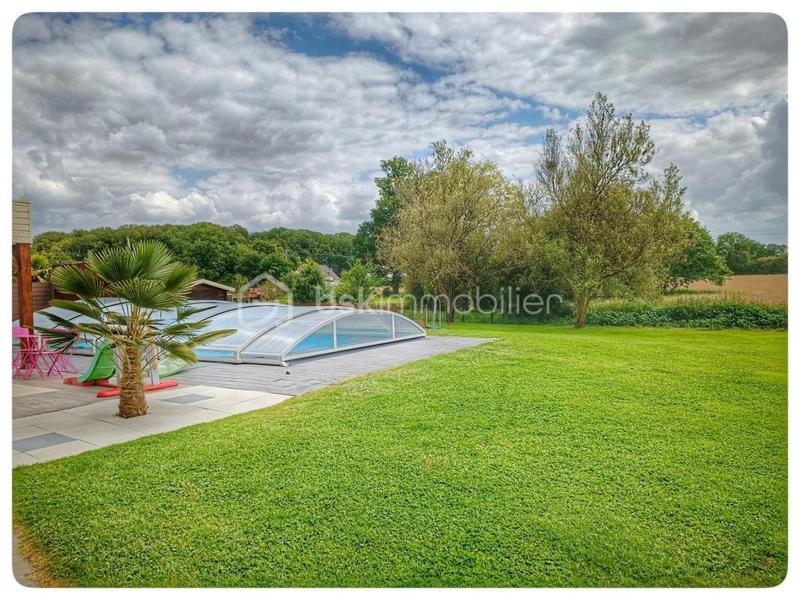 Pavillon - 150 m² - 6 pièces