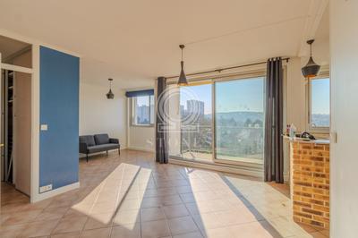 Appartement - 63 m² - 4 pièces