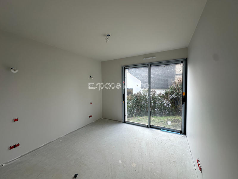 Maison - 200 m² - 6 pièces