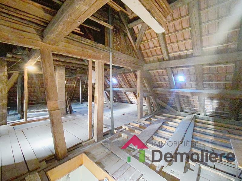 Maison - 210 m² - 10 pièces