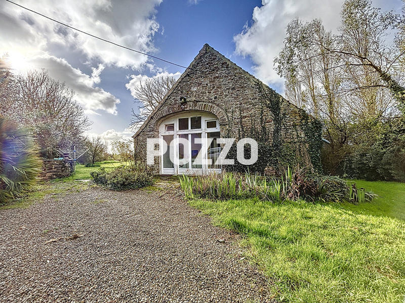 Maison - 439 m² - 16 pièces