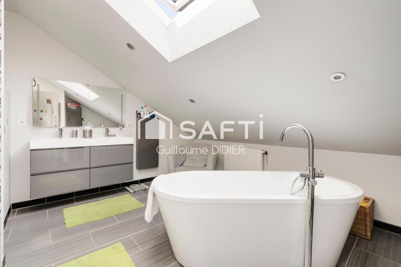 Maison - 170 m² - 6 pièces