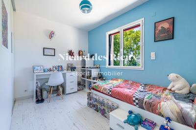 Maison - 140 m² - 7 pièces