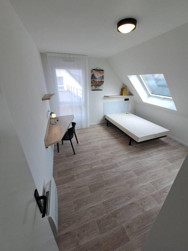 Chambre - 10 m² - 1 pièce