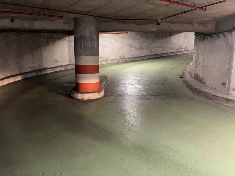 Parking / Garage - 14 m²