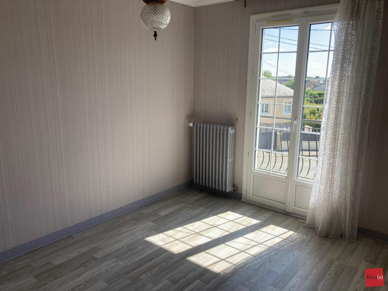 Maison - 102 m² - 7 pièces