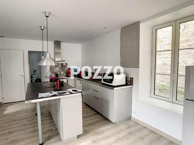 Appartement - 81 m² - 3 pièces