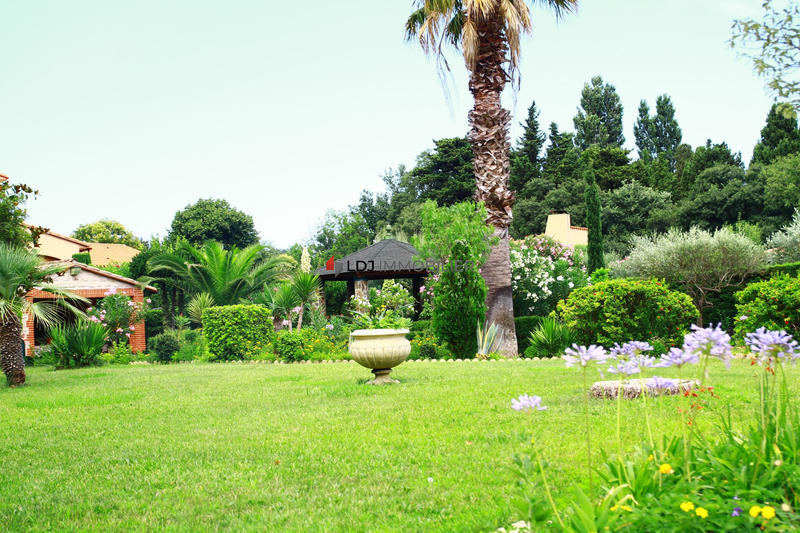 Maison traditionnelle - 200 m² - 7 pièces