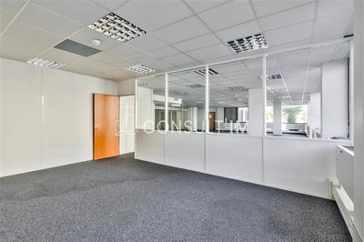 Bureau - 793 m²