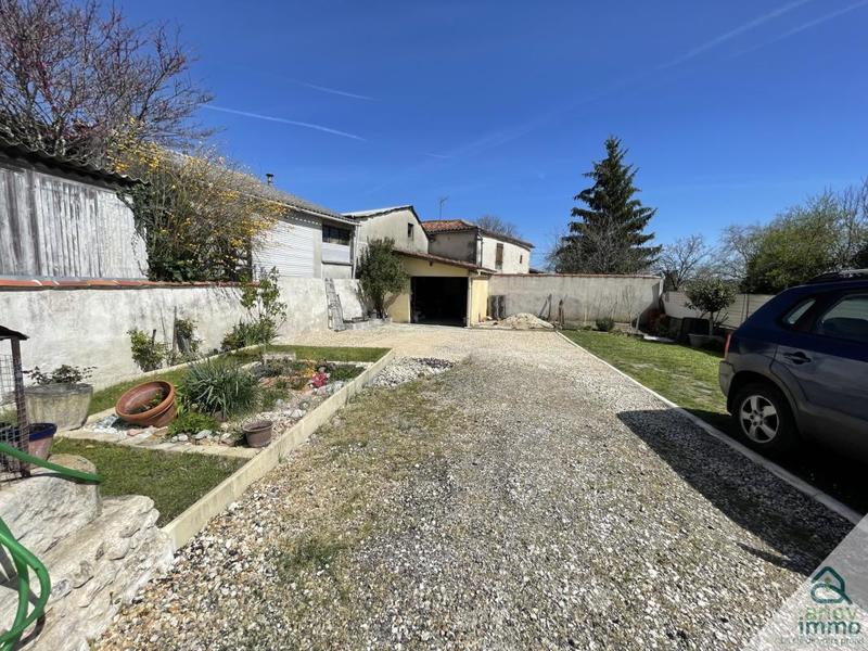 Maison de bourg - 142 m² - 7 pièces