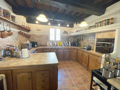 Maison - 206 m² - 6 pièces