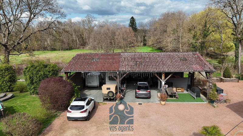 Propriété - 170 m² - 6 pièces