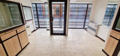 Immeuble - 94 m² - 4 pièces