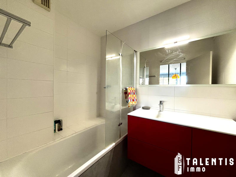 Appartement - 80 m² - 1 pièce