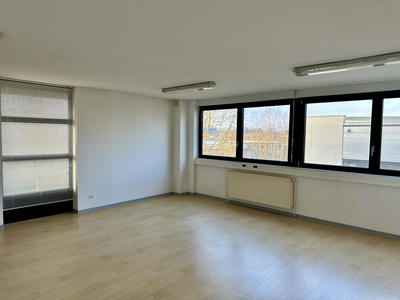 Bureau - 107 m²